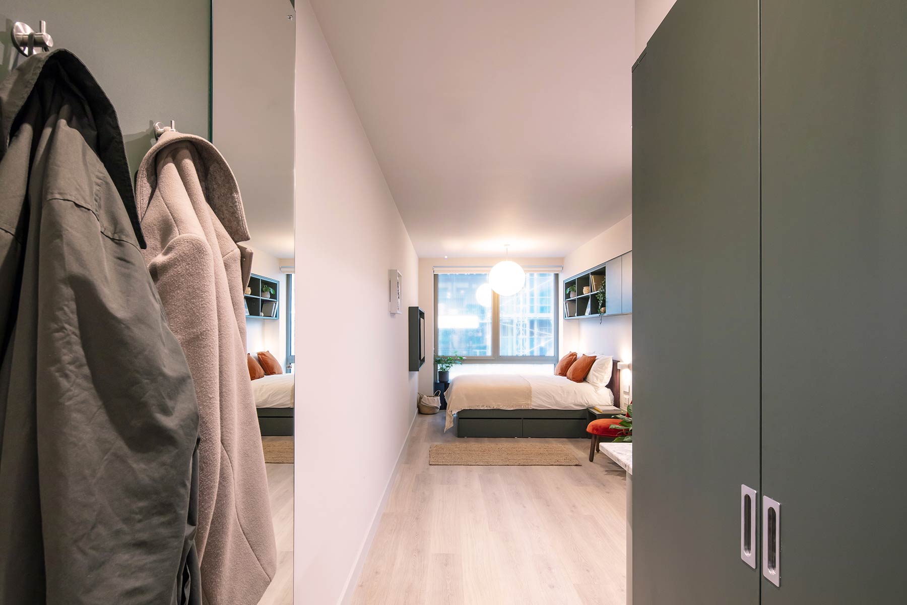 Co-Living vs Flatshare: What's the Difference?