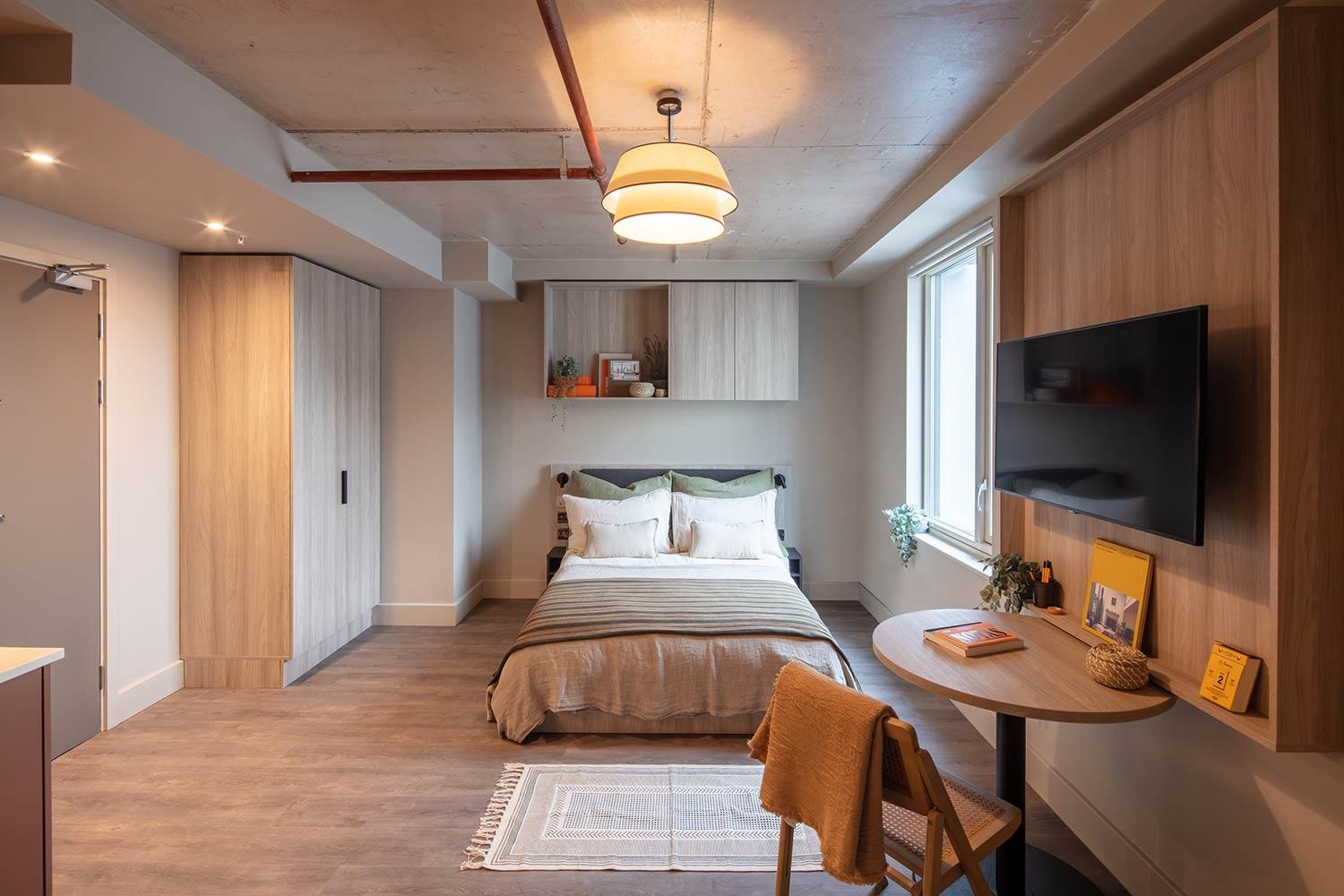 florence dock biggest studio