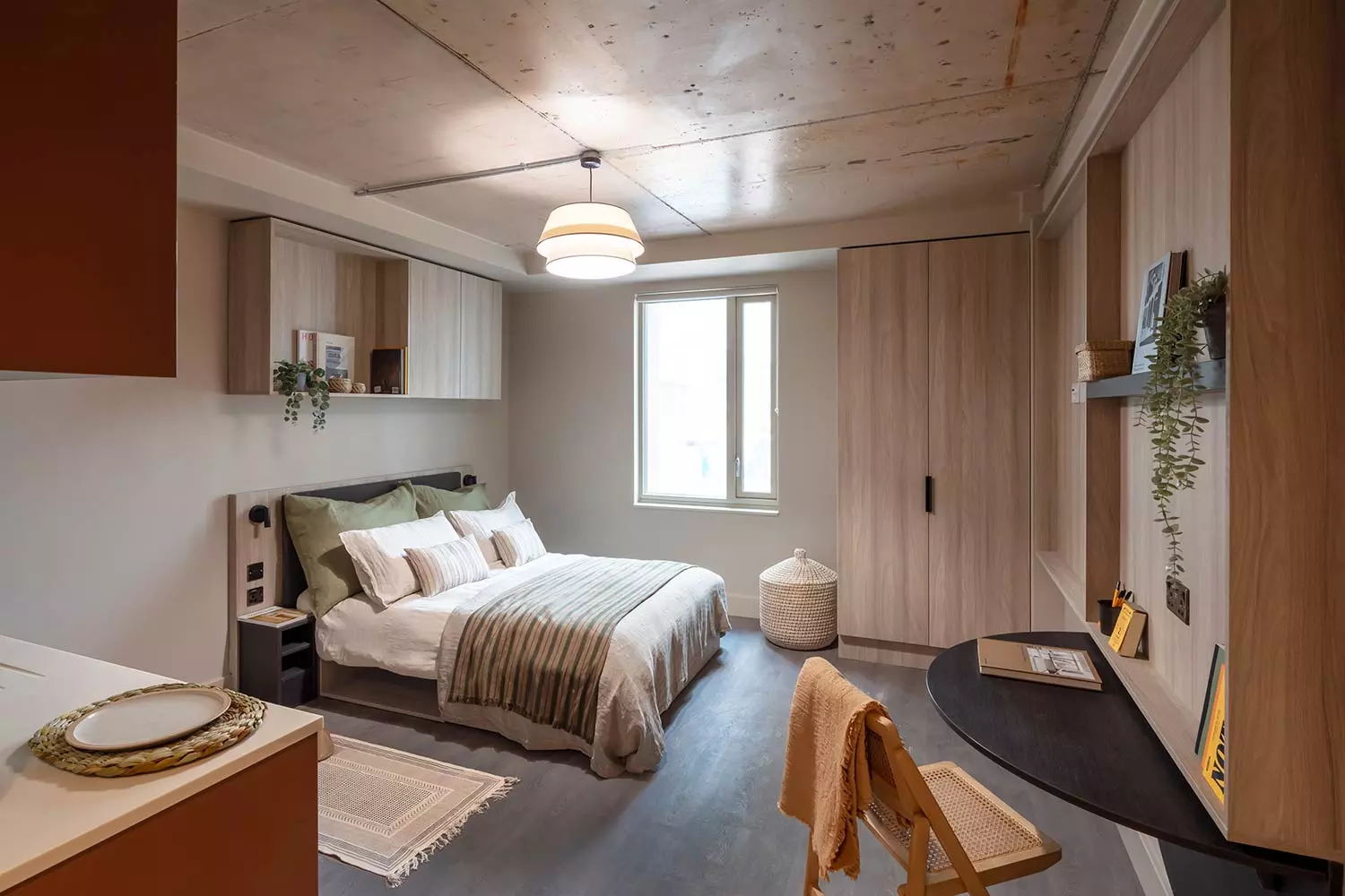 Make Your Studio Flat Look Spacious: Top Tips